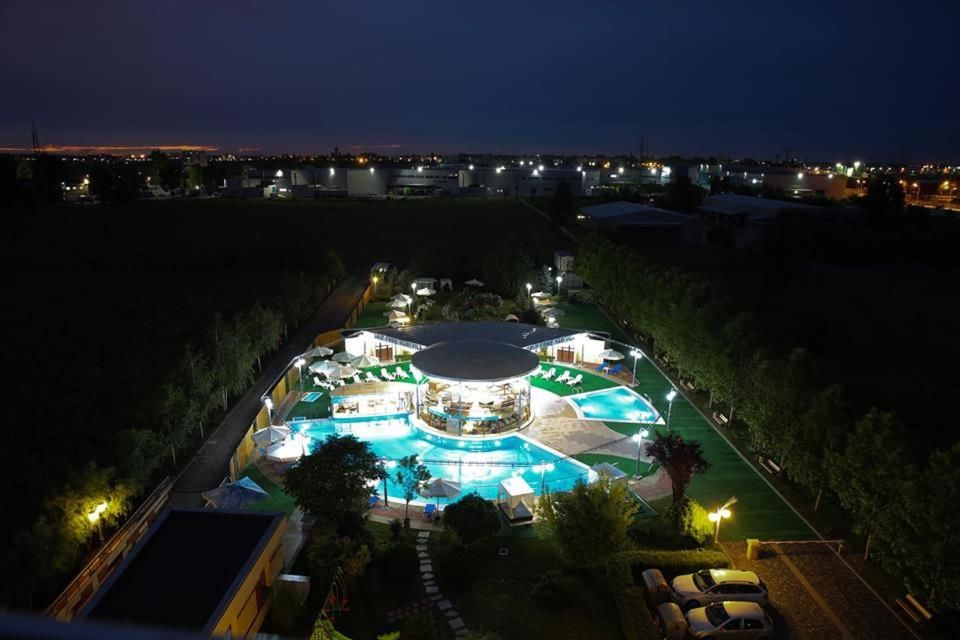 Отель BW Premier Collection Mari Vila Hotel Бухарест-19