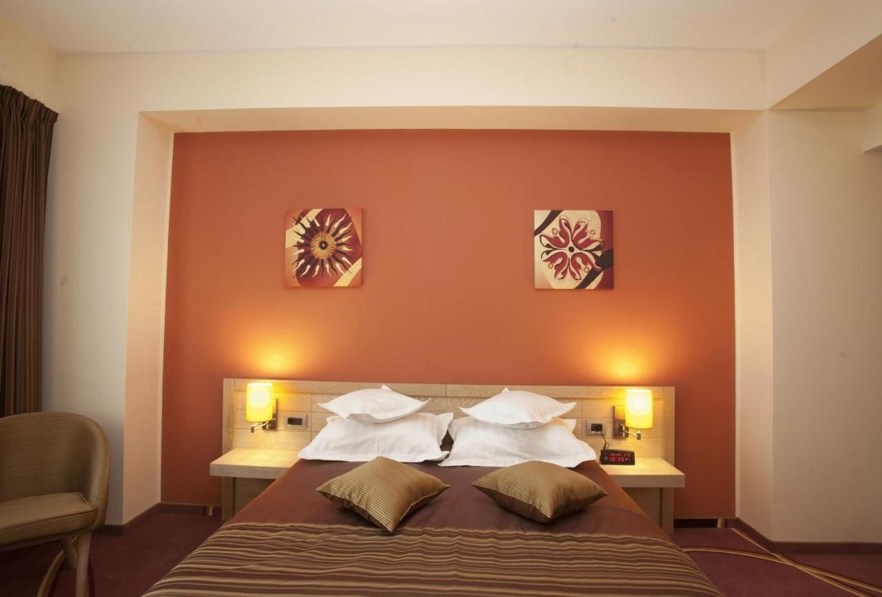 Отель BW Premier Collection Mari Vila Hotel Бухарест-47