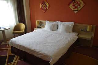 Отель BW Premier Collection Mari Vila Hotel Бухарест King Suite with Living Room and Kitchen-3